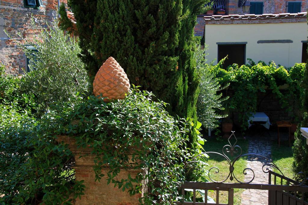 Bed and Breakfast antica casa "le rondini" Borgo a Buggiano Exterior foto