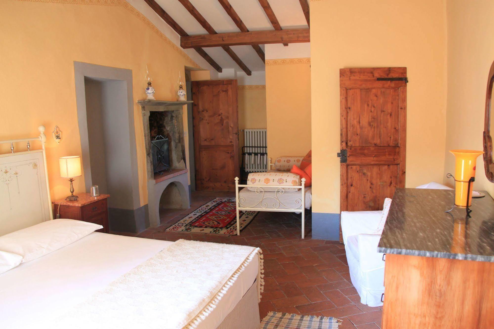 Bed and Breakfast antica casa "le rondini" Borgo a Buggiano Exterior foto