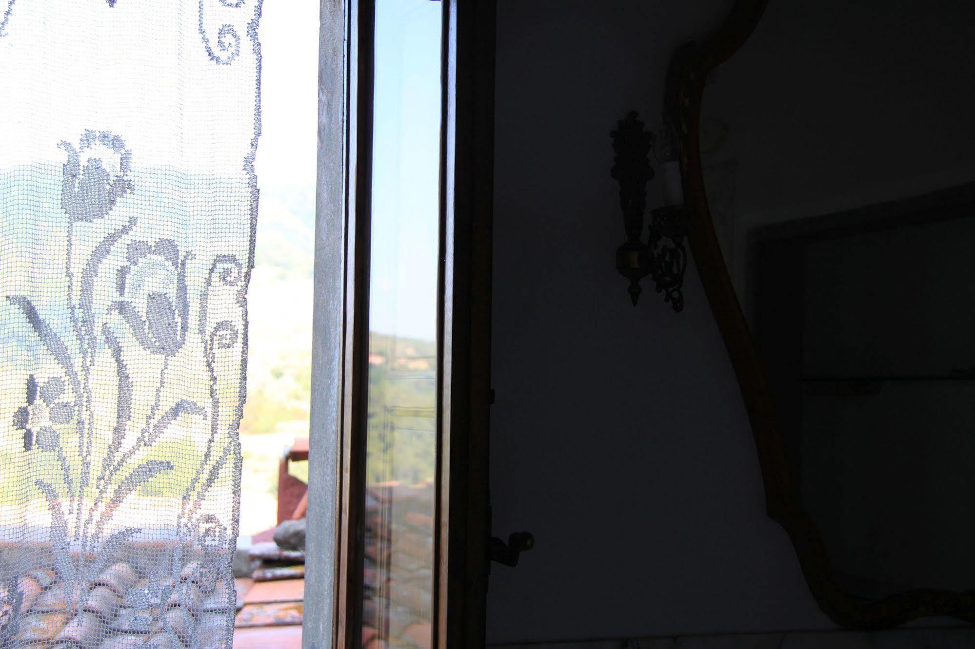 Bed and Breakfast antica casa "le rondini" Borgo a Buggiano Exterior foto