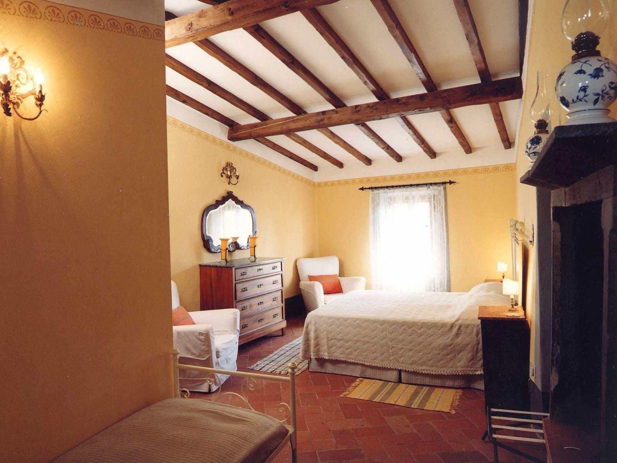 Bed and Breakfast antica casa "le rondini" Borgo a Buggiano Exterior foto