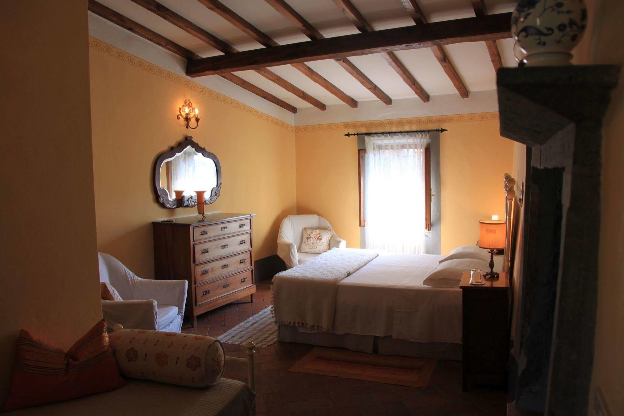 Bed and Breakfast antica casa "le rondini" Borgo a Buggiano Exterior foto